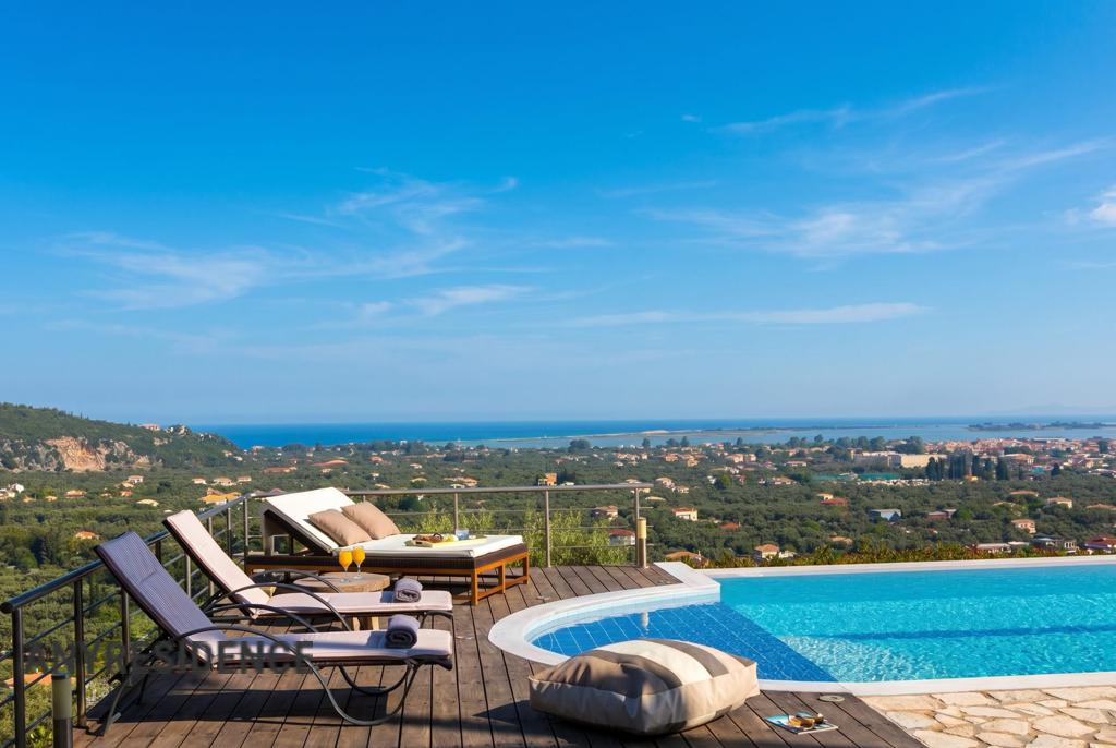 Villa in Lefkas, photo #3, listing #2553849