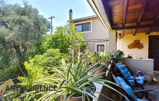 Detached house in Corfu