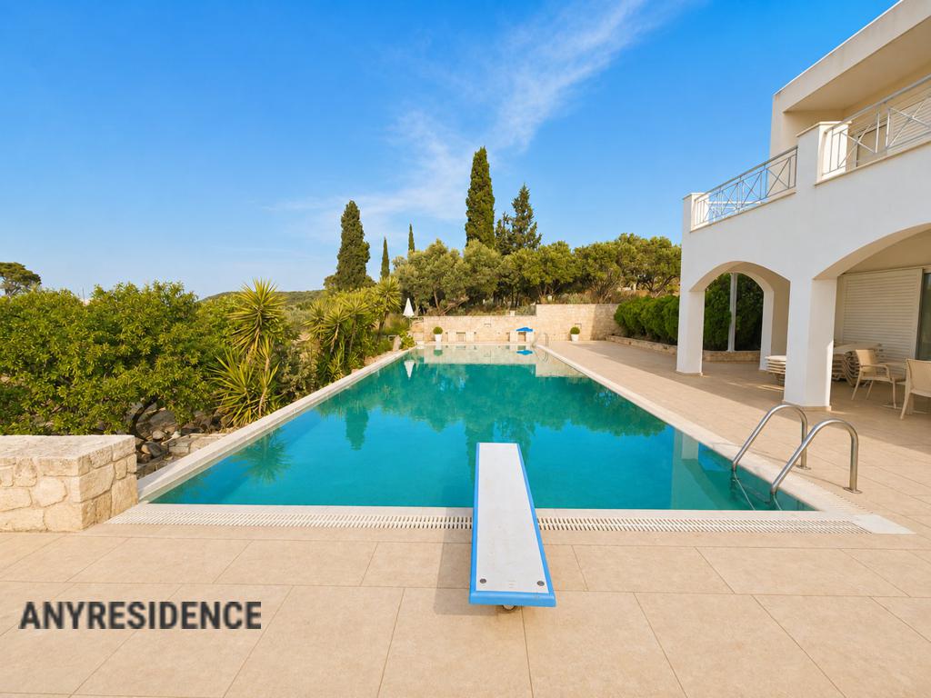 Villa in Administration of the Peloponnese, Western Greece and the Ionian Islands, photo #5, listing #2544962