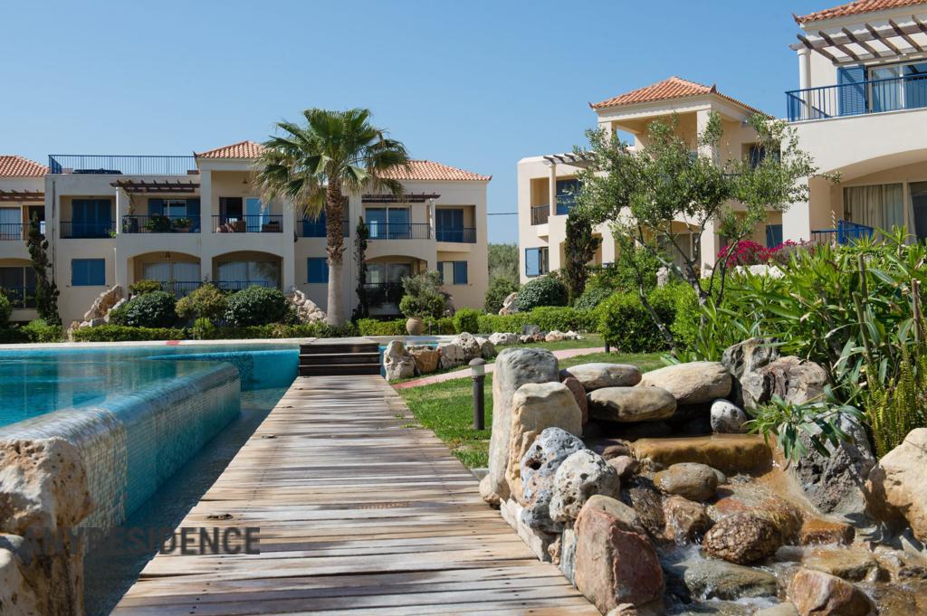 Penthouse in Crete, photo #4, listing #2272567