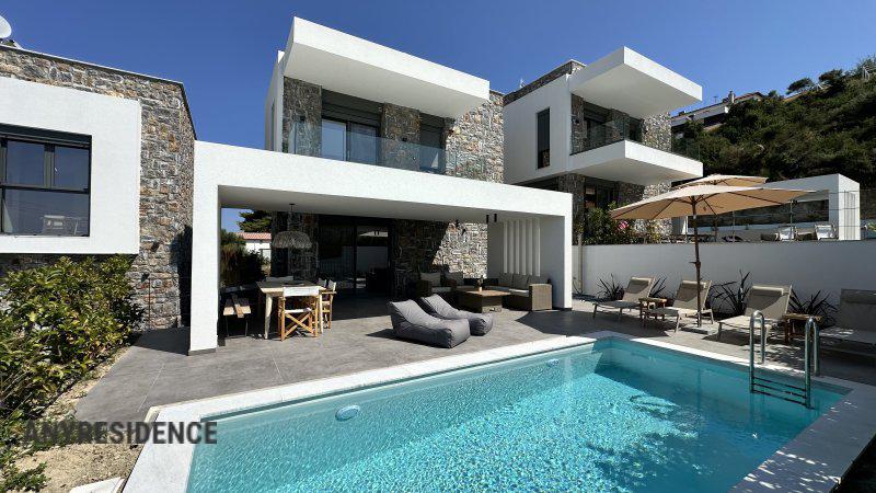 Villa in Pefkochori, photo #3, listing #2241039