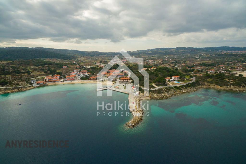 5 room townhome in Sithonia, photo #4, listing #2081917