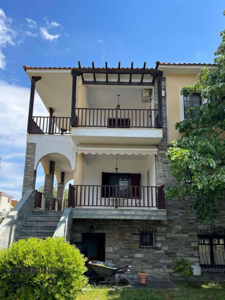 Townhome in Nikiti, photo #4, listing #2465433