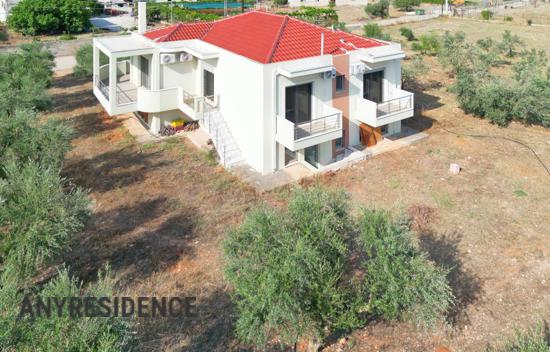 7 room townhome in Korinthia