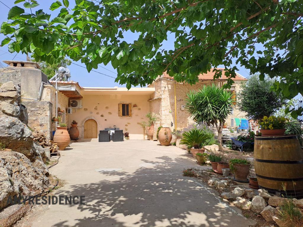Townhome in Chania, photo #2, listing #2390917