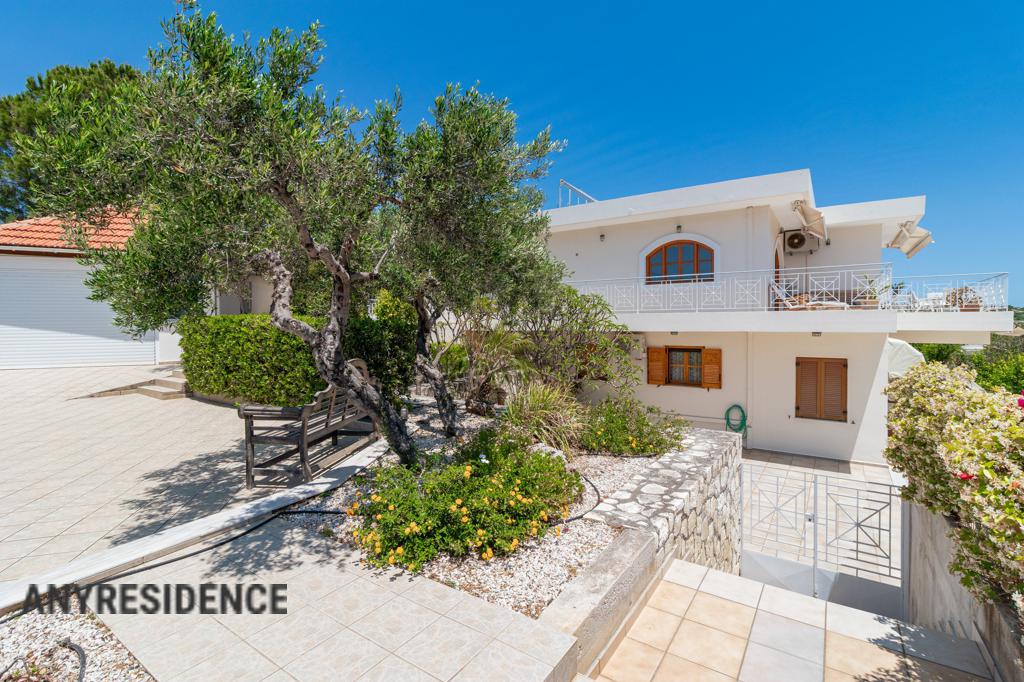 Townhome in Chania, photo #10, listing #2487807