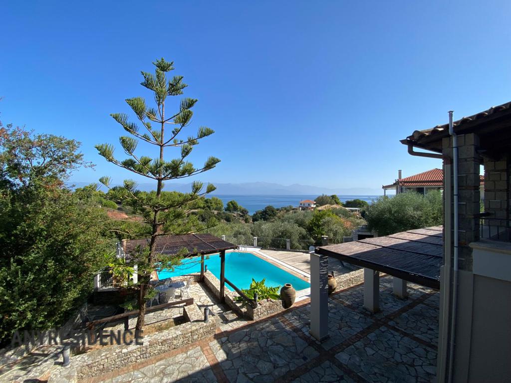 14 room villa in Peloponnese, photo #10, listing #2177782